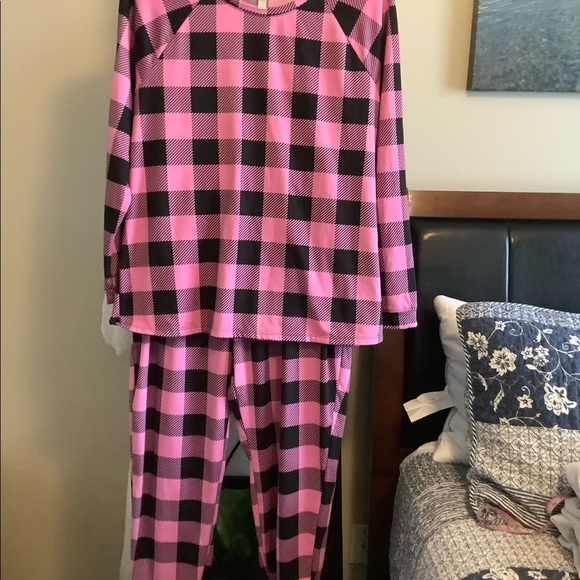SO Other - So Intimates Jogger Pajama Set XL Pink/Black